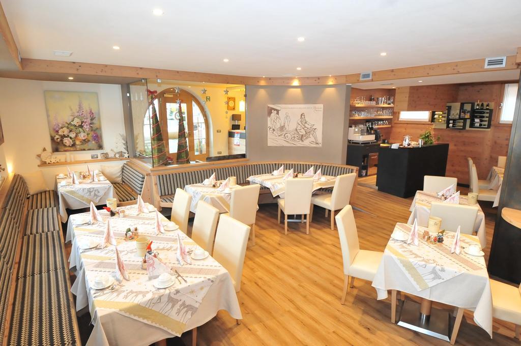 Hotel Bondi Livigno Exterior photo