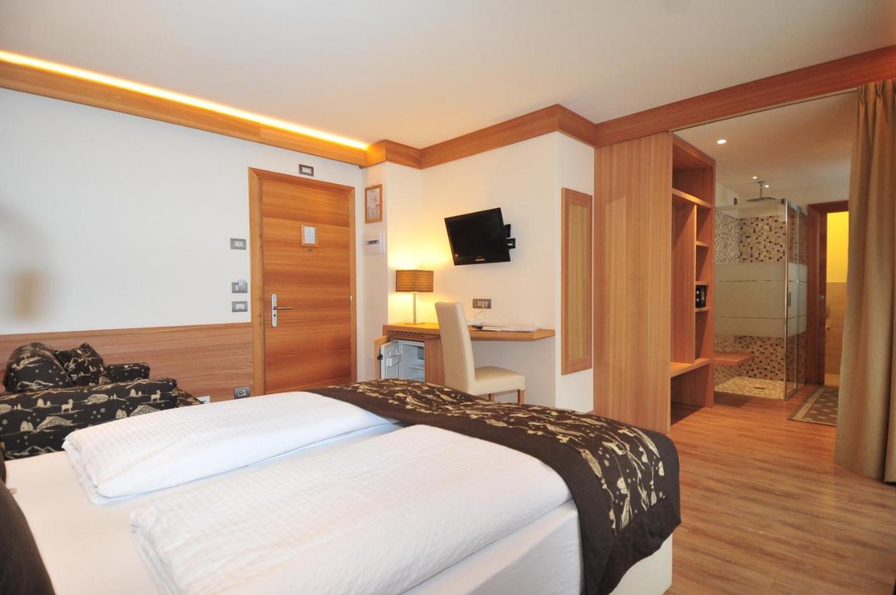 Hotel Bondi Livigno Exterior photo
